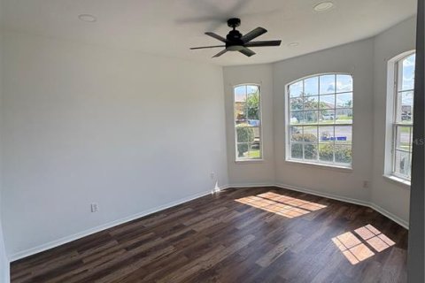Villa ou maison à vendre à Sanford, Floride: 4 chambres, 202.43 m2 № 1888483 - photo 5