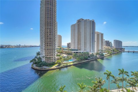 Condo in Miami, Florida, 3 bedrooms  № 1953237 - photo 18