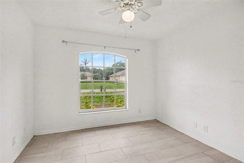 House in North Port, Florida 3 bedrooms, 132.48 sq.m. № 2238452 - photo 12