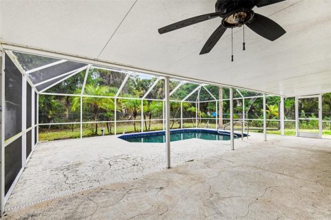 House in North Port, Florida 3 bedrooms, 132.48 sq.m. № 2238452 - photo 27