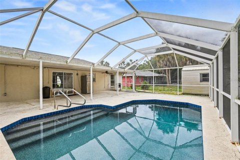 House in North Port, Florida 3 bedrooms, 132.48 sq.m. № 2238452 - photo 2