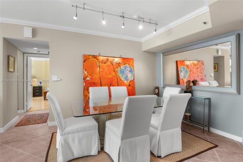 Condominio en venta en Miami Beach, Florida, 2 dormitorios, 133.78 m2 № 1756425 - foto 4
