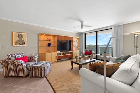 Condominio en venta en Miami Beach, Florida, 2 dormitorios, 133.78 m2 № 1756425 - foto 9