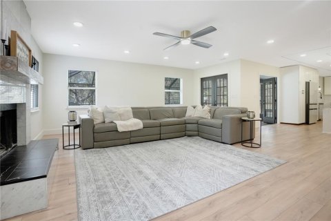 House in Sarasota, Florida 4 bedrooms, 284.1 sq.m. № 1560930 - photo 16