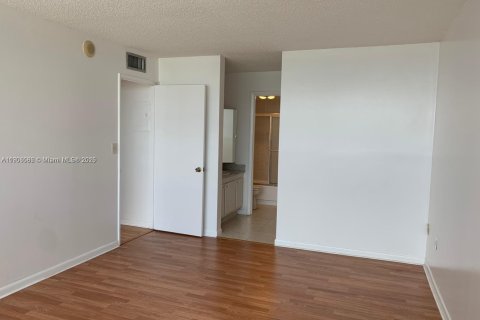 Copropriété à louer à Miami, Floride: 2 chambres, 113.53 m2 № 1956686 - photo 20
