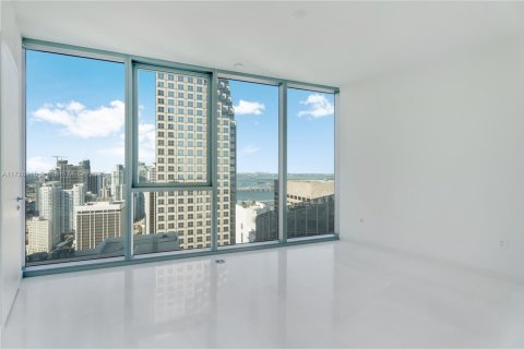 Condominio en venta en Miami, Florida, 5 dormitorios, 359.53 m2 № 1962499 - foto 5