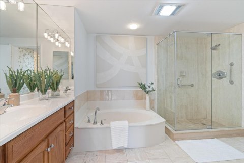 Copropriété à vendre à Pompano Beach, Floride: 3 chambres, 218.32 m2 № 2399807 - photo 16