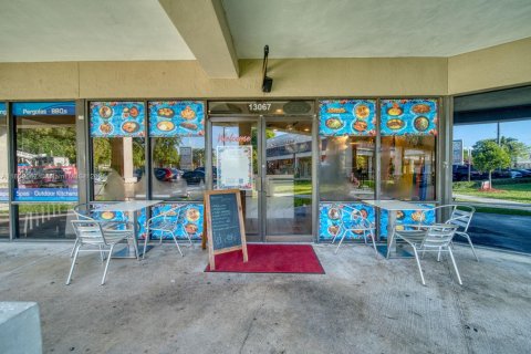 Commercial property in Kendall, Florida № 1746011 - photo 27