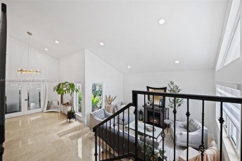 Villa ou maison à vendre à Miami Lakes, Floride: 5 chambres, 306.39 m2 № 1887764 - photo 7