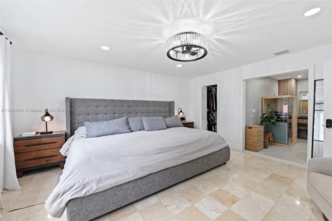 Villa ou maison à vendre à Miami Lakes, Floride: 5 chambres, 306.39 m2 № 1887764 - photo 26