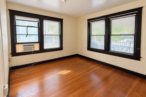 Appartement à Saint Petersburg, Floride 1 chambre, 55.74 m2 № 2421715