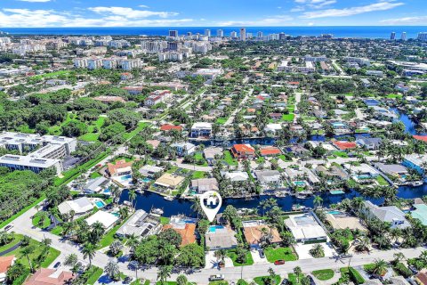 Villa ou maison à vendre à Boca Raton, Floride: 2 chambres, 122.07 m2 № 2397898 - photo 2