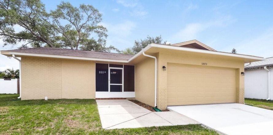 Villa ou maison à Largo, Floride 3 chambres, 124.95 m2 № 2420461