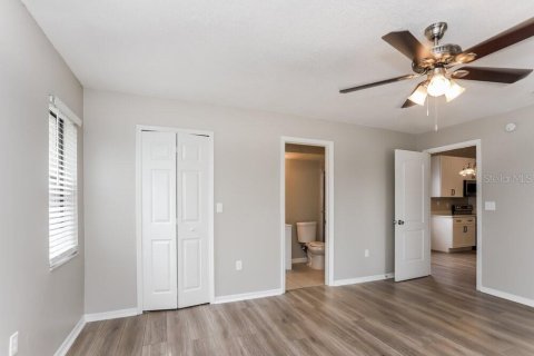Villa ou maison à louer à Largo, Floride: 3 chambres, 124.95 m2 № 2420461 - photo 8