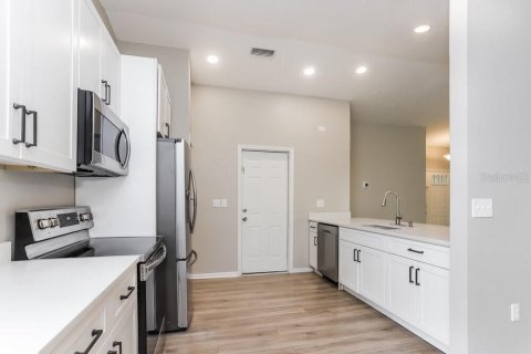 Villa ou maison à louer à Largo, Floride: 3 chambres, 124.95 m2 № 2420461 - photo 5