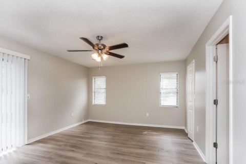 Villa ou maison à louer à Largo, Floride: 3 chambres, 124.95 m2 № 2420461 - photo 7