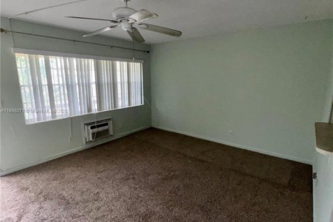 Condominio en alquiler en West Palm Beach, Florida, 1 dormitorio, 52.95 m2 № 1949456 - foto 4