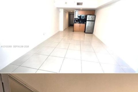 Copropriété à vendre à Miami, Floride: 39.2 m2 № 2407932 - photo 3