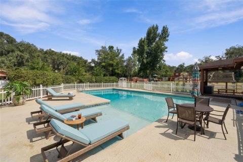 Villa ou maison à vendre à Brandon, Floride: 5 chambres, 413.79 m2 № 2395612 - photo 2