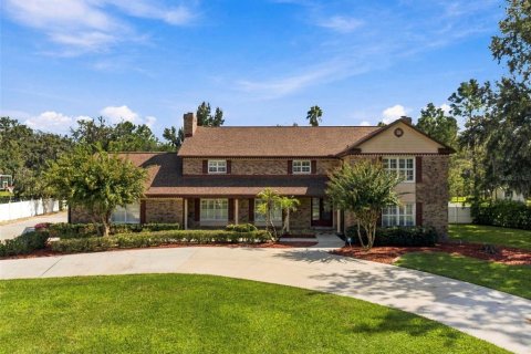 Villa ou maison à Brandon, Floride 5 chambres, 413.79 m2 № 2395612
