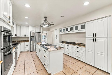 Villa ou maison à vendre à Brandon, Floride: 5 chambres, 413.79 m2 № 2395612 - photo 20