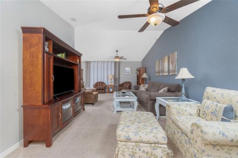 House in Punta Gorda, Florida 2 bedrooms, 119.75 sq.m. № 1831227 - photo 4