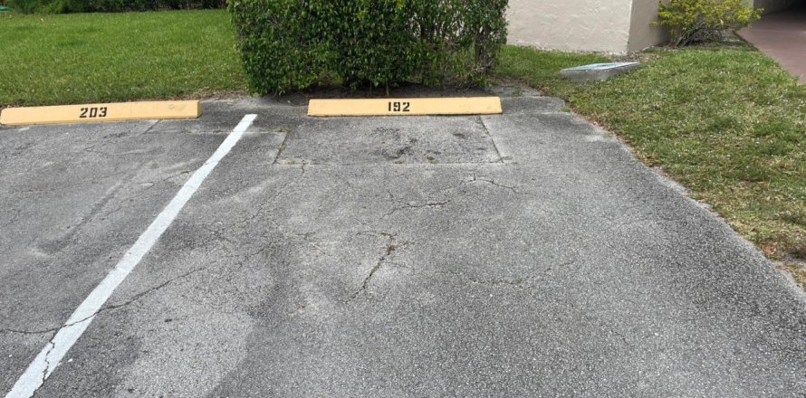 Condo à Palm Springs, Floride, 1 chambre № 1101975