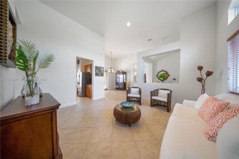 Купить виллу или дом в Хомстед, Флорида 4 спальни, 248.79м2, № 1989787 - фото 8