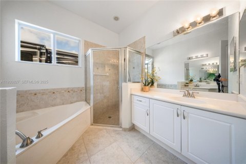 Купить виллу или дом в Хомстед, Флорида 4 спальни, 248.79м2, № 1989787 - фото 19