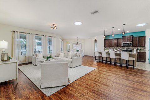 Casa en venta en Winter Haven, Florida, 4 dormitorios, 252.69 m2 № 1908084 - foto 8