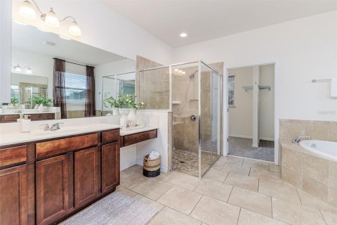 Casa en venta en Winter Haven, Florida, 4 dormitorios, 252.69 m2 № 1908084 - foto 27