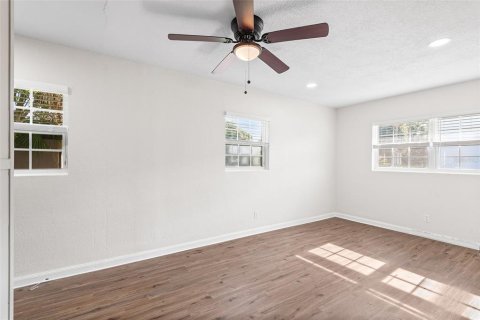 House in Lakeland, Florida 3 bedrooms, 141.95 sq.m. № 1871255 - photo 27