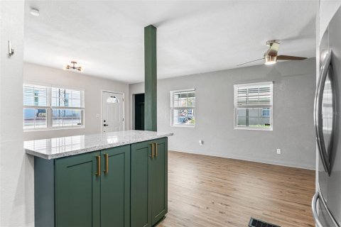House in Lakeland, Florida 3 bedrooms, 141.95 sq.m. № 1871255 - photo 19