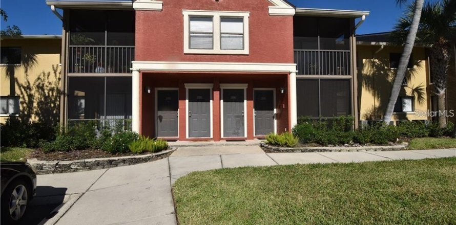 Condominio en Tampa, Florida, 2 dormitorios № 1870699