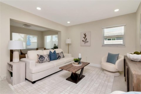 House in Ruskin, Florida 3 bedrooms, 146.79 sq.m. № 1827105 - photo 25