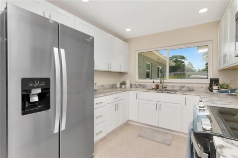 House in Ruskin, Florida 3 bedrooms, 146.79 sq.m. № 1827105 - photo 21
