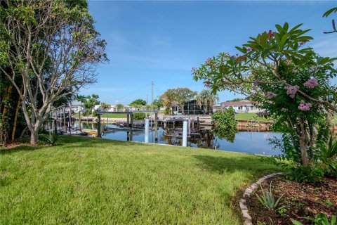 House in Ruskin, Florida 3 bedrooms, 146.79 sq.m. № 1827105 - photo 10