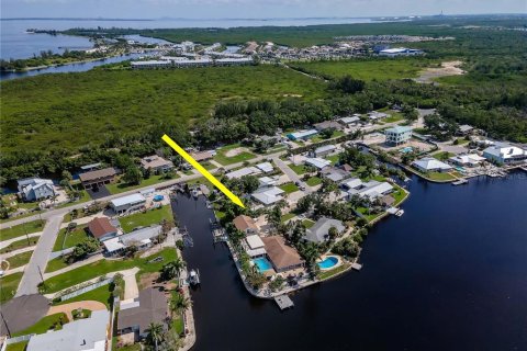 House in Ruskin, Florida 3 bedrooms, 146.79 sq.m. № 1827105 - photo 7