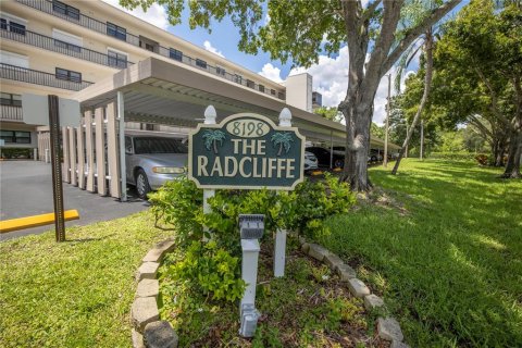 Condominio en alquiler en Saint Petersburg, Florida, 2 dormitorios, 157.93 m2 № 1884629 - foto 4