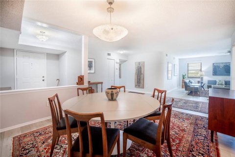 Condominio en alquiler en Saint Petersburg, Florida, 2 dormitorios, 157.93 m2 № 1884629 - foto 10