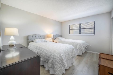 Condominio en alquiler en Saint Petersburg, Florida, 2 dormitorios, 157.93 m2 № 1884629 - foto 12