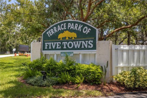 Condominio en alquiler en Saint Petersburg, Florida, 2 dormitorios, 157.93 m2 № 1884629 - foto 1