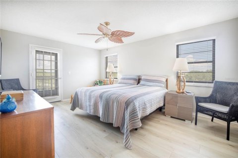 Condominio en alquiler en Saint Petersburg, Florida, 2 dormitorios, 157.93 m2 № 1884629 - foto 14