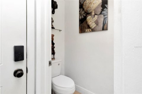 Townhouse in Tampa, Florida 3 bedrooms, 147.53 sq.m. № 1910174 - photo 6