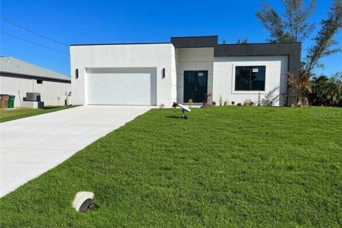 Villa ou maison à vendre à Cape Coral, Floride: 4 chambres, 176.89 m2 № 2402885 - photo 26