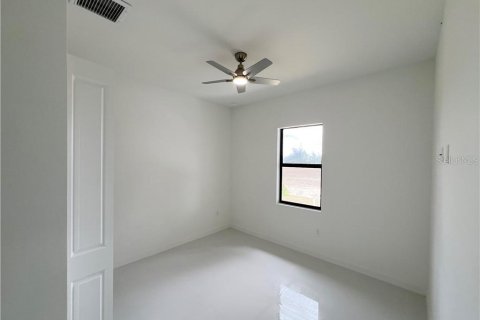 Villa ou maison à vendre à Cape Coral, Floride: 4 chambres, 176.89 m2 № 2402885 - photo 14