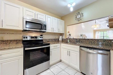 House in Orlando, Florida 3 bedrooms, 116.13 sq.m. № 1528771 - photo 23