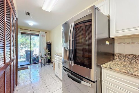House in Orlando, Florida 3 bedrooms, 116.13 sq.m. № 1528771 - photo 20