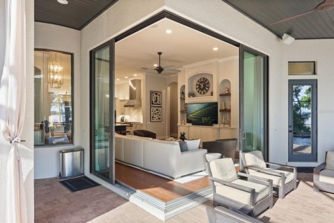 Casa en venta en Orlando, Florida, 5 dormitorios, 372.54 m2 № 2091627 - foto 26