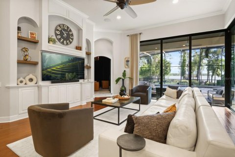 Casa en venta en Orlando, Florida, 5 dormitorios, 372.54 m2 № 2091627 - foto 21